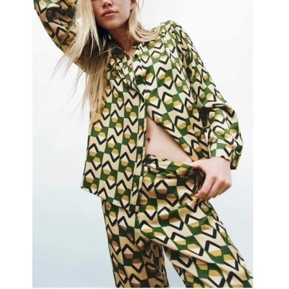 New Zara | Green Bohemian Retro Print Highrise Pants - Picture 11 of 12